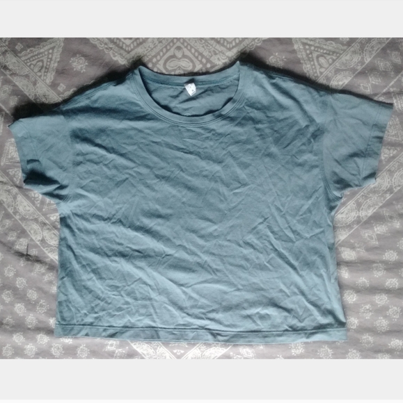 lululemon athletica Tops - ✨ Lululemon Cates Cropped Tee